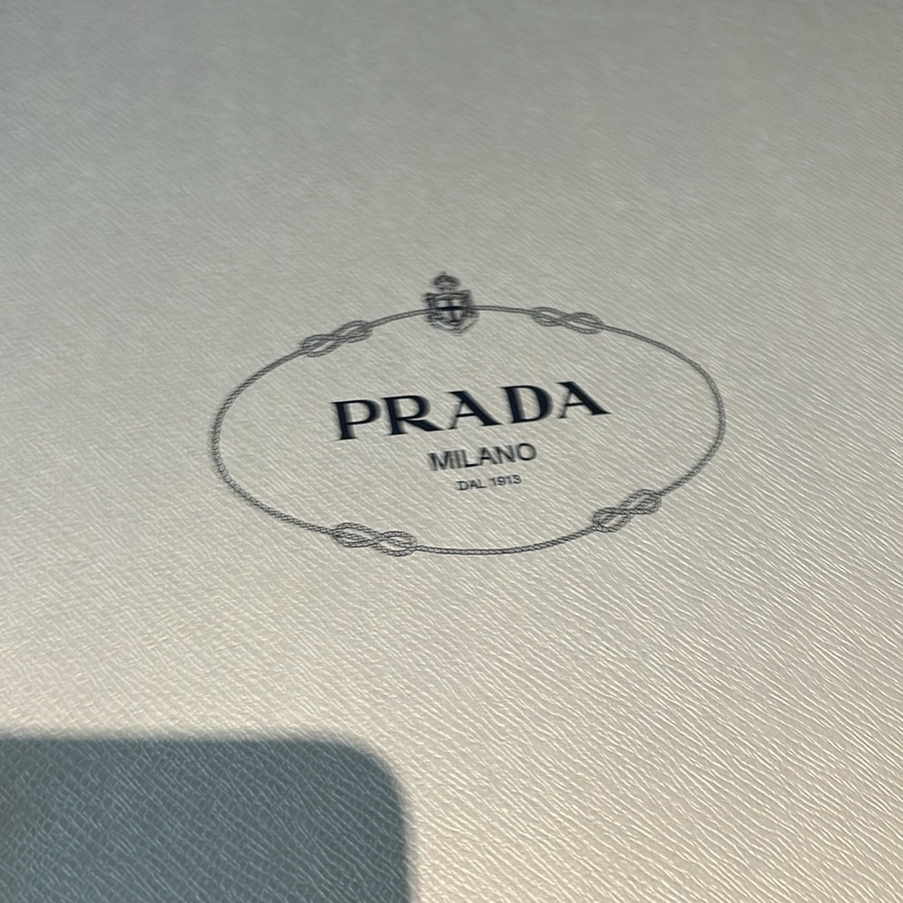 Prada Fussbett Fluffy Genuine Shearling Slide Sandal in excellent condition - Picture 7 of 7